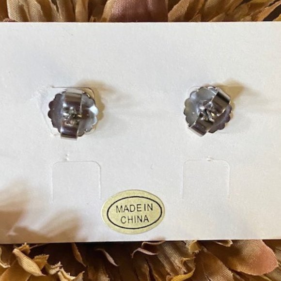 Lia Sophia "CHAINED” Cut Crystal Earrings - Picture 3 of 4